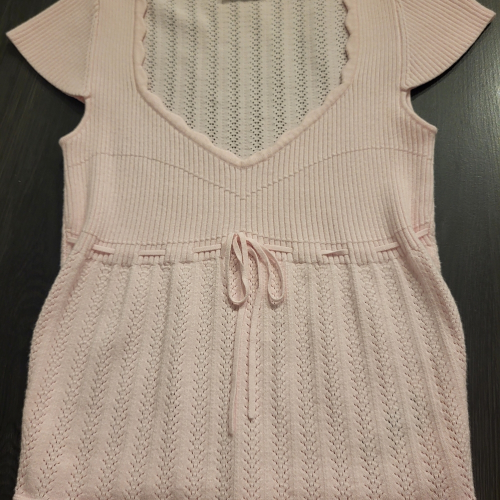 Aritzia Soloist Short Sleeves Sweater